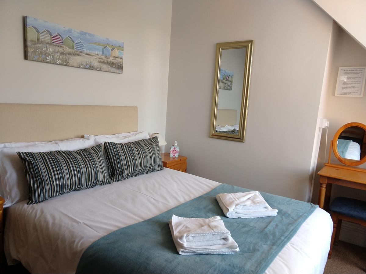 By The Sea Bed And Breakfast Torneo de Torneo de Eastbourne Exterior foto