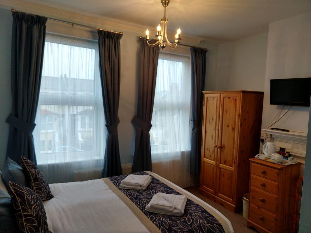By The Sea Bed And Breakfast Torneo de Torneo de Eastbourne Exterior foto